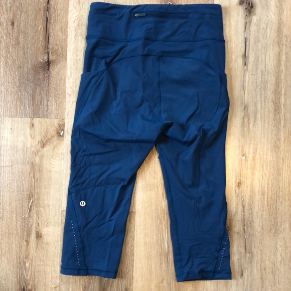 Blue lulu lemon leggings - Picture 2 of 5